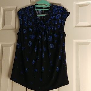 Liz Claiborne Black and Blue Floral Blouse